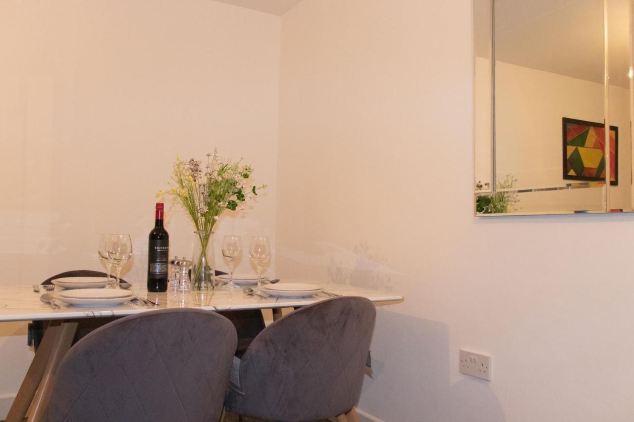 Livestay-Modern Apartment Minutes Away From Heathrow Slough Luaran gambar
